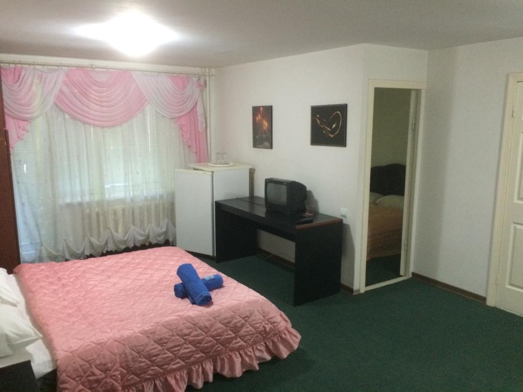 Mini Hotel Vesna Dnjepropetovsk Kamer foto