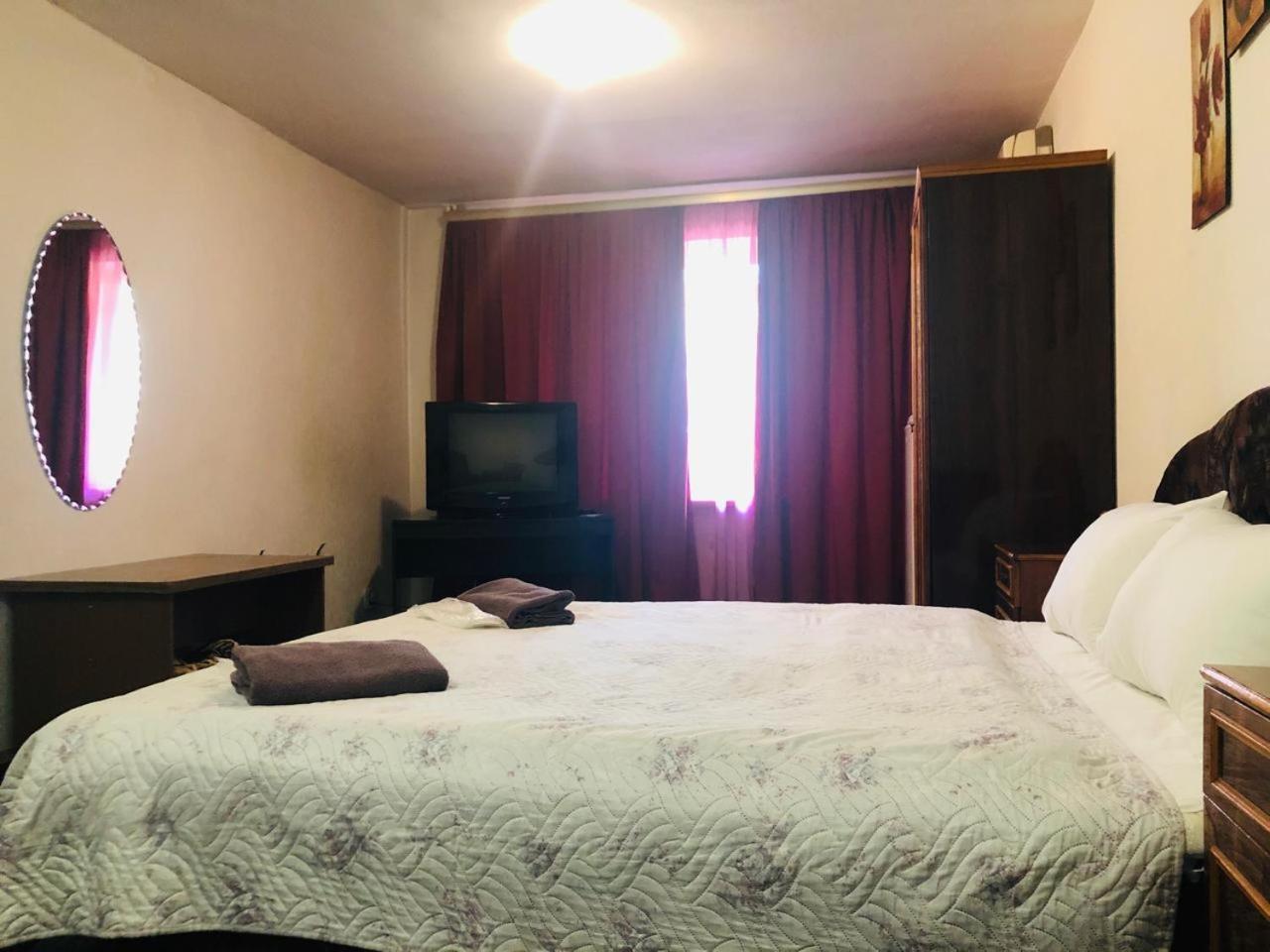 Mini Hotel Vesna Dnjepropetovsk Buitenkant foto