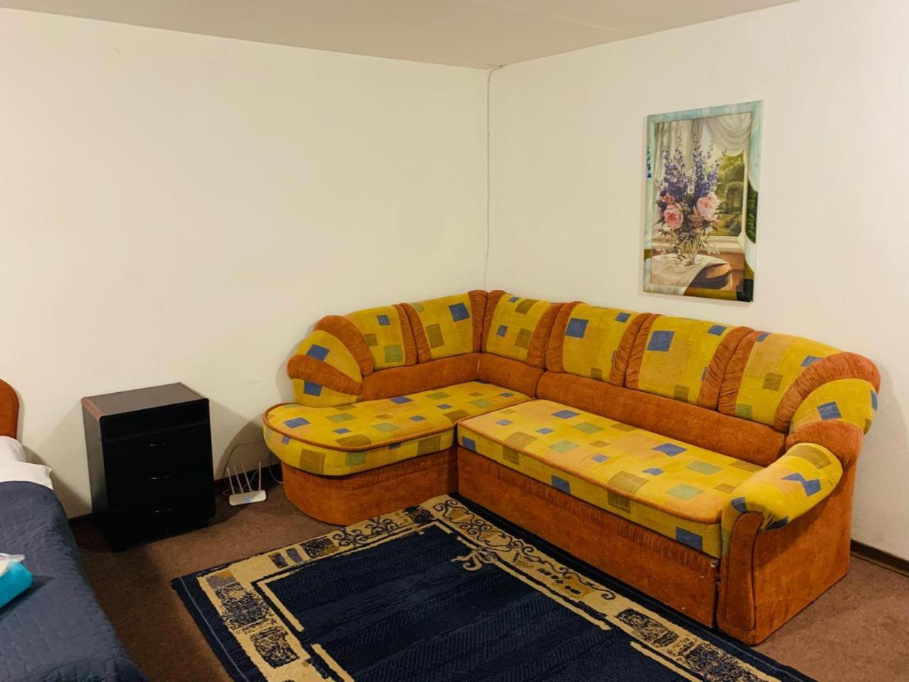 Mini Hotel Vesna Dnjepropetovsk Buitenkant foto