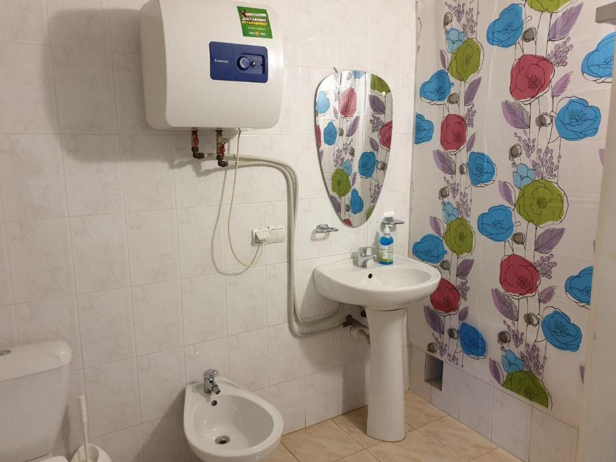 Mini Hotel Vesna Dnjepropetovsk Buitenkant foto
